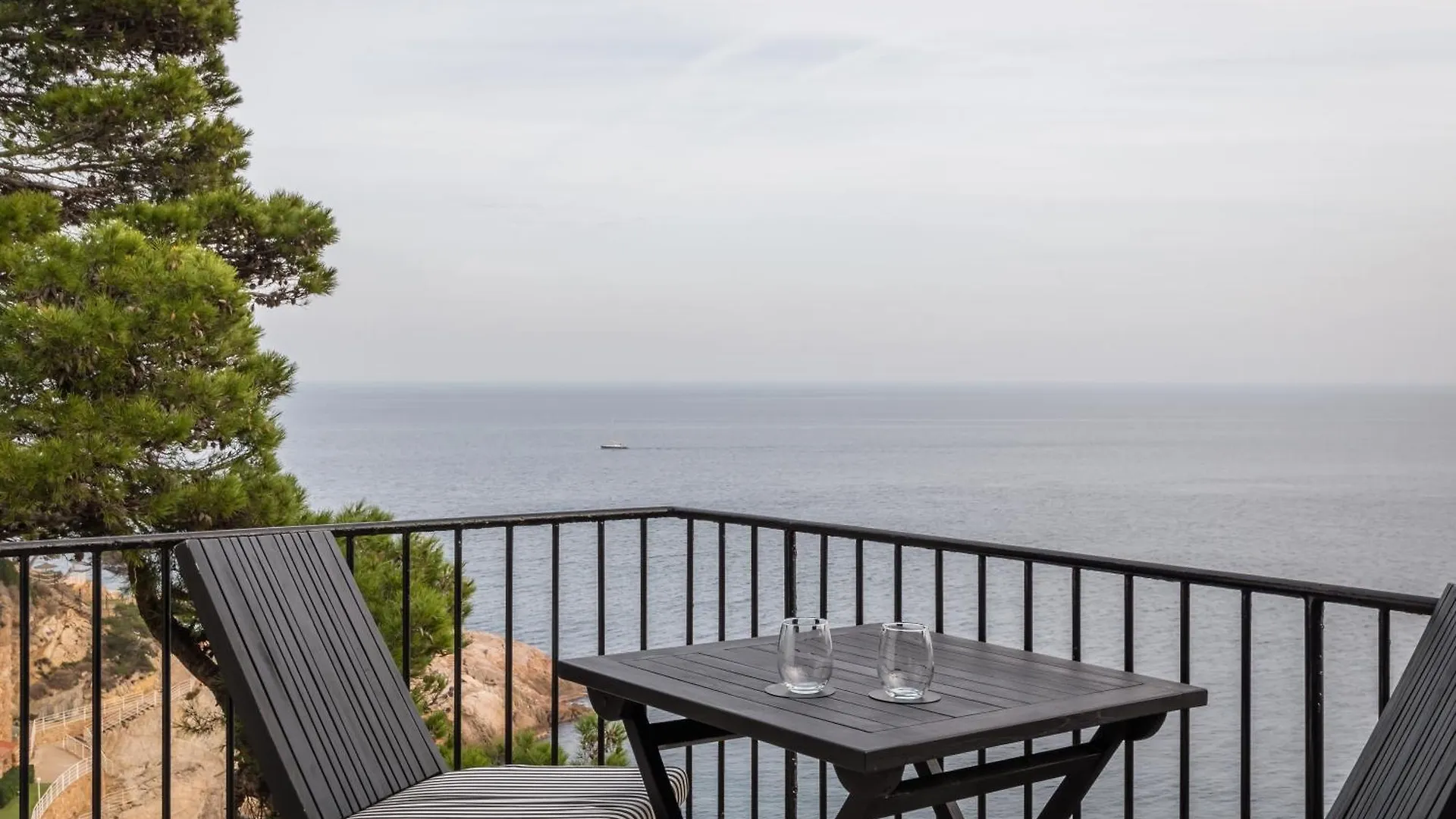 Bypillow Cap Sa Sal (Adults Only) Begur